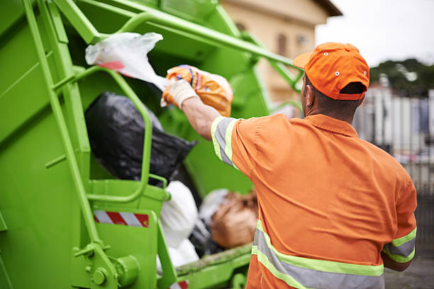 Best Garage Cleanout  in Willimantic, CT